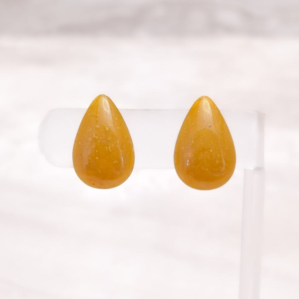 Vintage Clip On Earrings Dark Amber Tone Teardrop Shape Stylish Retro